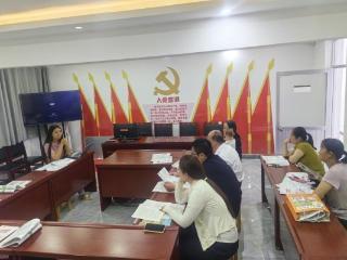 济南市莱芜区凤城街道瑞馨园社区：志愿填报公益讲座 助力学子点亮未来