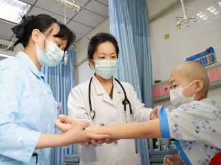 小叶医探 | 全省首例！介入取栓，为10岁白血病患儿打通生命之“脉”