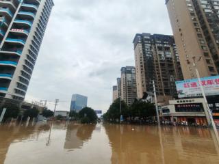 榕江县全力抗击洪灾 紧急转移群众近4万人
