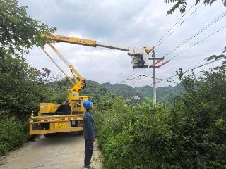 南方电网毕节市郊供电局：“对症下药”降跳闸 守护群众用电无忧