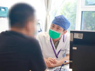 【北大名医在青岛】精准“一针”破迷雾，北京大学人民医院青岛医院肾穿刺活检技术为肾病诊疗点亮明灯