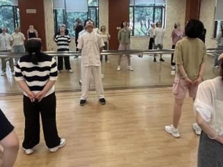 “八段锦”进菁汇 助力居民健康素养提升