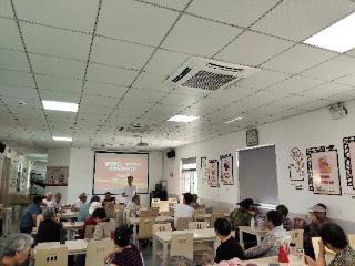 “你点我送”健康讲座，关爱老人暖人心