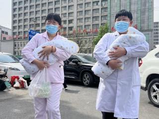 1.7kg、2.5kg！泰安市第一人民医院为早产试管龙凤胎宝宝铺就健康成长之路