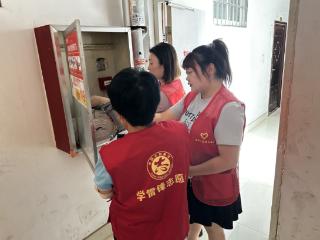 草桥口社区开展消防安全大排查活动