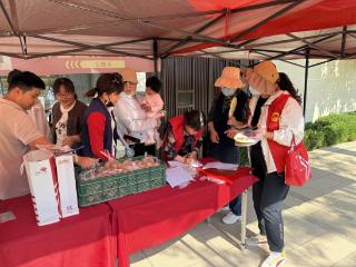 泰安联通肥城分公司联合网安大队、社区物业开展社区惠民活动