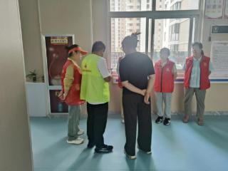 济阳街道西后营社区开展商铺防范集资诈骗宣传活动