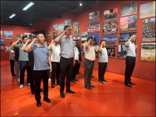 赓续红色基因 砥砺初心使命，北集坡街道萃英社区开展“七一”主题党日活动