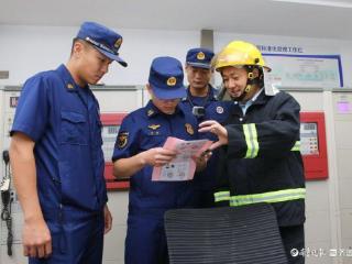 枣庄供电联合消防开展高层建筑救援演练