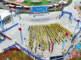2025年湖北省“百镇千村”全民健身系列赛事活动房县城关镇运动会盛大开幕