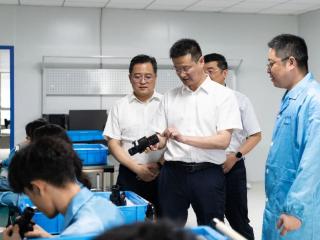 刘剑波督查海陵工业园区项目建设情况
