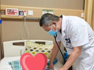 11月婴儿误食吸水珠，小儿外科生死救援对抗“致命膨胀”