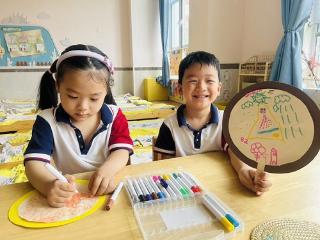 淄博市淄川区柳泉幼儿园：巧手画扇 “绘”享夏日清凉