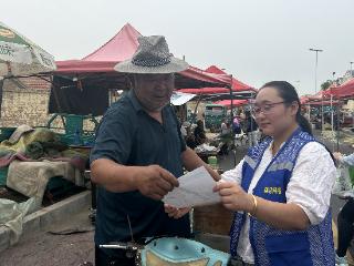 东营市垦利区胜坨司法所开展禁毒宣传进集市活动