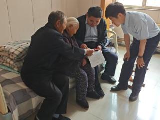 莱芜农商银行雪野旅游区公司业务营销中心：暖心服务送上门 解忧纾困显担当
