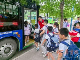 西安公交集团第六分公司开展安全宣传活动