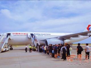 暑运来临 东航加密新加坡昆明新疆等多条热门航线