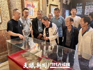 务川自治县蕉坝镇离退休干部党支部开展“赓续红色血脉·锤炼党性修养”主题党日活动