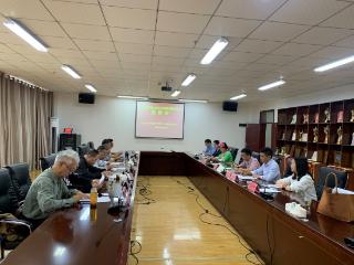 乌当区举办“银龄筑梦活力乌当 感恩奋进展新风采”座谈会暨教学成果展演活动