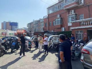 全福街道福鑫苑社区：“历接历办”，解决居民停车安全隐患