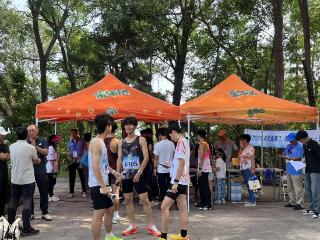 烟台市第十五届全民健身运动会无线电测向与定向运动比赛在烟台山开幕