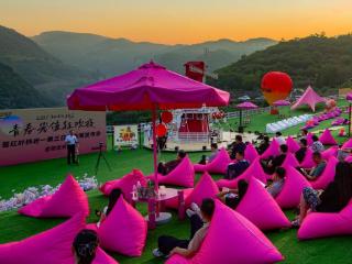 一票三日游柿岩！红叶柿岩青春岩值狂欢夜解锁2025暑期狂浪季