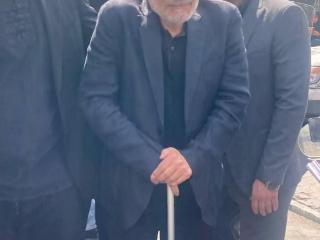 曾被传身亡的伊朗高官现身国葬现场