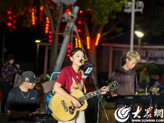 雨中撒欢 济宁太白湖音乐会又“宠粉”了