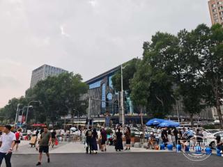 30日有雨，气温与今天持平