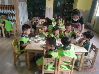 记者实地探访榆林多样普惠托育机构 妇幼保健院办幼儿园“医育结合”有特色