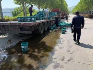 青岛西海岸新区辛安街道执法中队：柔性执法暖人心 锦旗致谢显真情