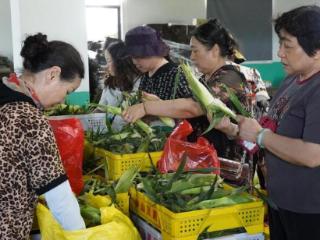 红心火龙果、水果玉米、水蜜桃……南京溧水半山果蔬种植合作社采摘正当时！