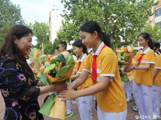 童心飞扬 逐梦启航！德州市实验小学举行2025届学生毕业典礼