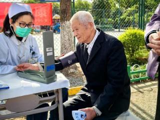 莲韵社区：“三暖”润泽银龄，精塑为老服务新格局