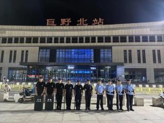 巨野北站警务室：共创路地共建“和谐号”，守好平安麟州北大门