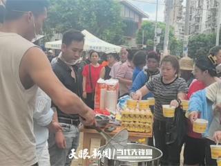 “疫情时别人帮我们，现在轮到我们帮别人”｜榕江洪灾中的“90后”早餐爱心队