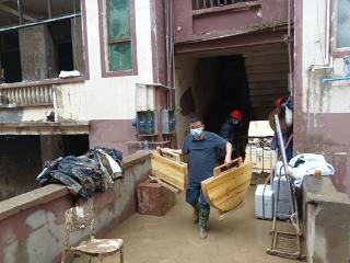 洪流中挺起的蓝色脊梁 ——黔东南州从江县税务干部抗洪救灾显担当