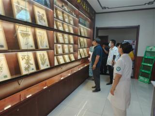 滨城区梁才街道社区卫生服务中心组织教师开展中医文化体验活动