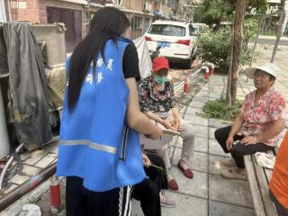 南苑街道凤凰城社区开展筑牢防溺水安全生命线宣传活动