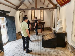 参观谷牧旧居，传承红色基因