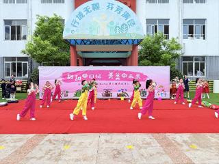 东海县幼儿园2025届大班毕业典礼：以仪式镌刻成长，用爱启迪未来
