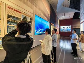 从五倍子车间到三峡大坝 武大学子调研湖北生态产业融合