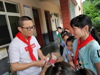 李洪涛：三十载深山点灯人