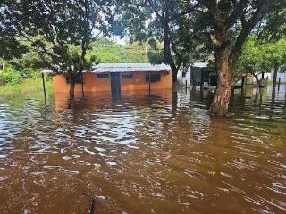 连日暴雨影响哥伦比亚16.8万家庭 多地发布洪水警告