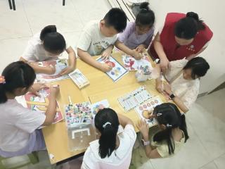 李营街道五里屯社区开展“童心向党·薪火相传”活动
