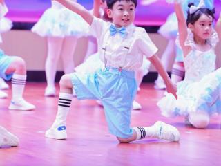 再见采荷二幼三年，你好约定未来十年——杭州采荷第二幼儿园教育集团采荷园区、芙蓉园区、常青园区毕业活动