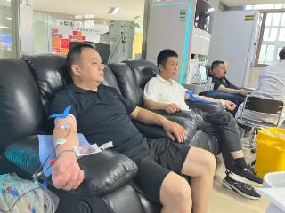 菏泽市规划管理服务中心开展庆“七一”团体献血活动