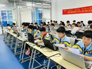 临沂新桥中心小学编程社团：培育未来科技创造者