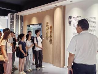 寻访全国劳模沈春雷：江苏大学学子沉浸式体悟工匠精神