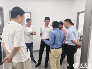 山东鄄城：孟加拉国医疗企业访问海慧药业 考察医疗器械合作前景